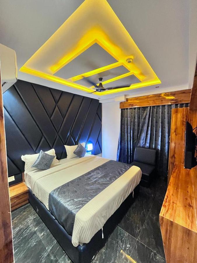 Hotel Palak Villa Ahmedabad Ngoại thất bức ảnh