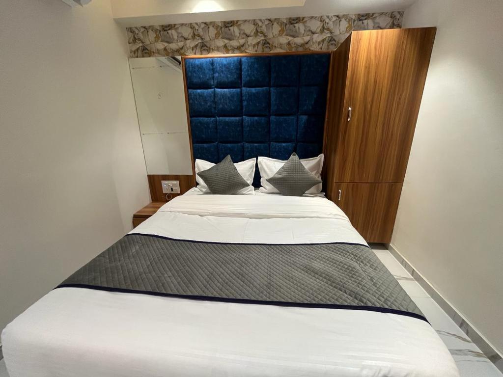 Hotel Palak Villa Ahmedabad Ngoại thất bức ảnh